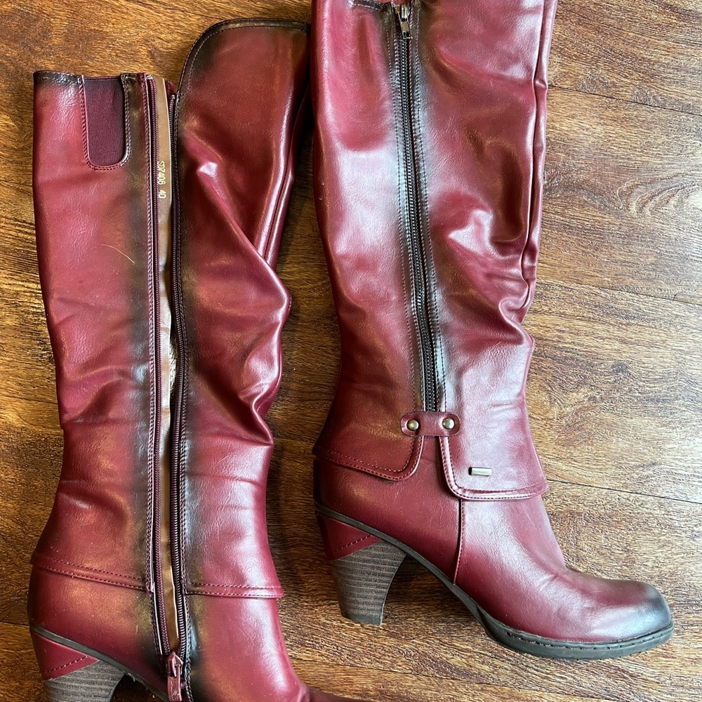 Angel Red Heeled Boots with Side Zipper